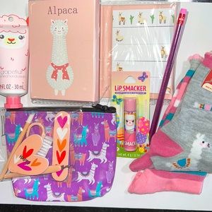 NWT Alpaca Lot of Love Gift Set